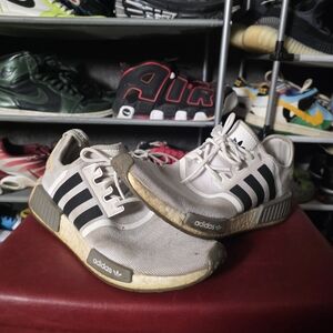 🔥 Adidas Men's Black and Cream Athletic Shoes NMD Size 11